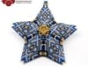 Beadwoven star in peyote stitch beading pattern